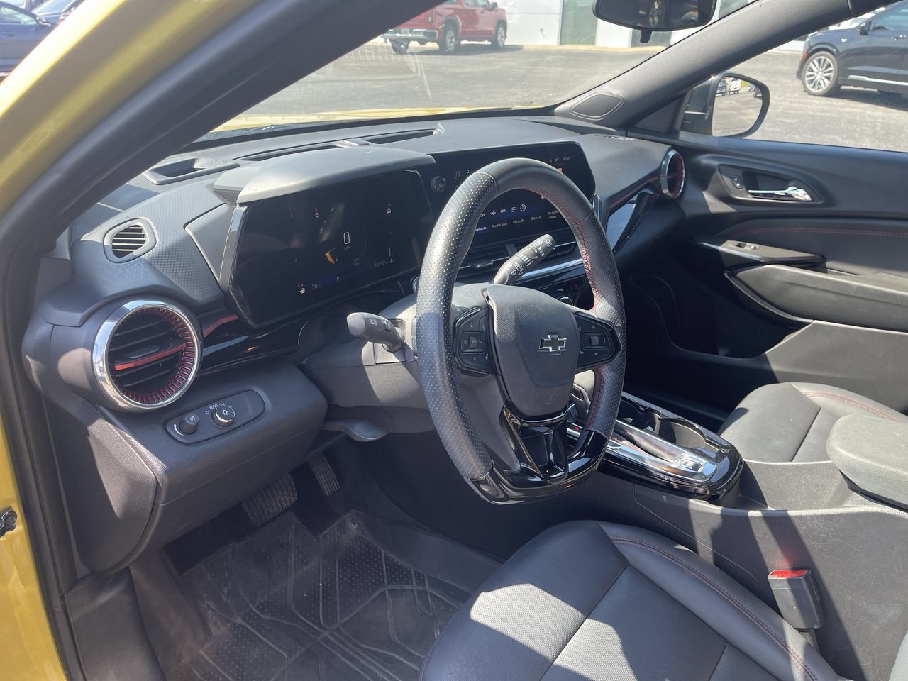 Used 2024 Chevrolet Trax RS w/ Driver Confidence Package FWD image 10