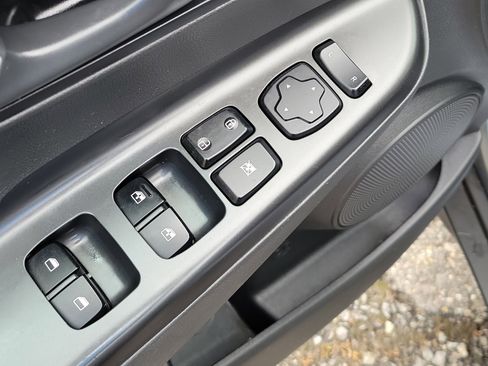 Used 2020 Hyundai Kona SEL image 20