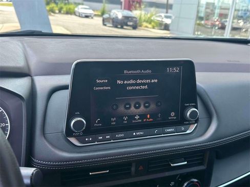 Certified 2023 Nissan Rogue S image 26