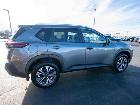 Used 2023 Nissan Rogue SV w/ SV Premium Package image 6