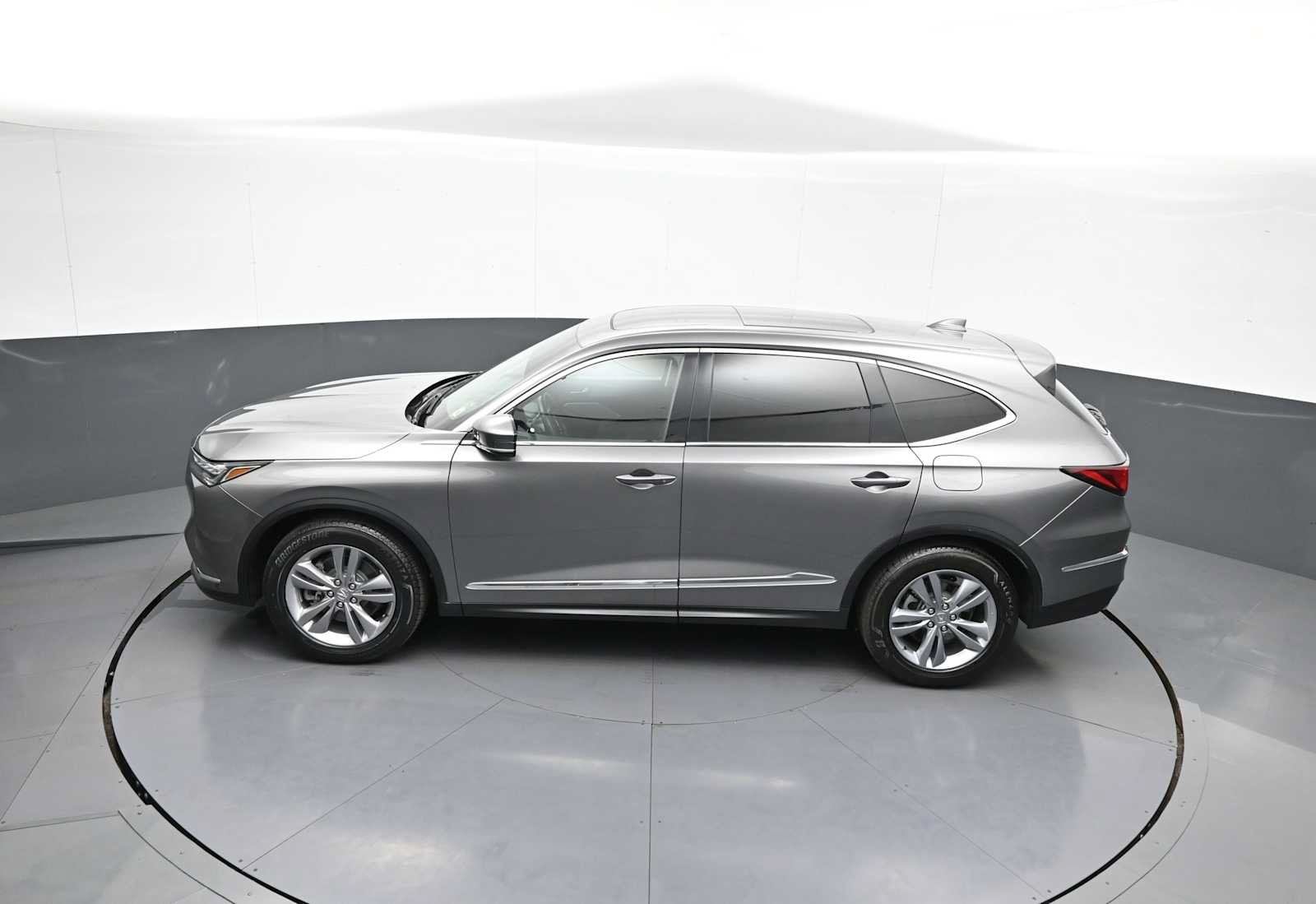 Used 2024 Acura MDX SH-AWD image 44