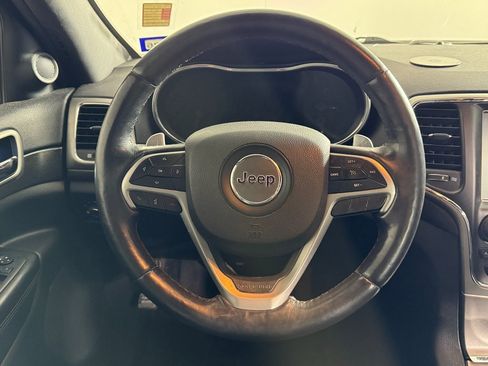Used 2017 Jeep Grand Cherokee Altitude image 18