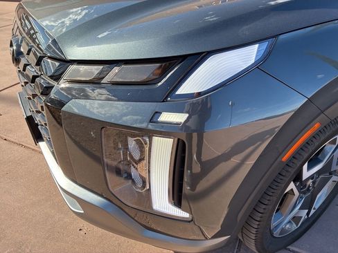 Used 2023 Hyundai Palisade Limited FWD image 3