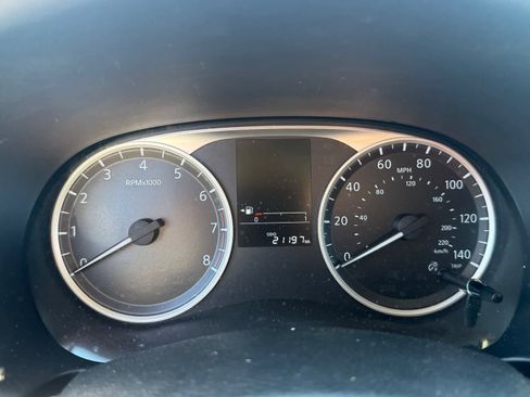 Used 2023 Nissan Kicks S image 13