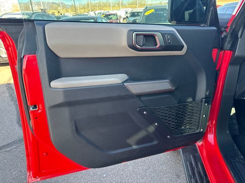 Used 2021 Ford Bronco Wildtrak image 24