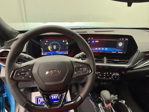 New 2026 Chevrolet Trax RS FWD image 16