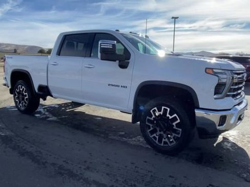 New 2026 Chevrolet Silverado 2500 LTZ w/ LTZ Premium Package AWD/4WD image 2