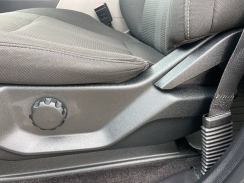 Used 2018 Ford F150 XL w/ Equipment Group 101A Mid AWD/4WD image 22