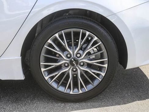 Certified 2023 Kia Forte GT-Line image 12