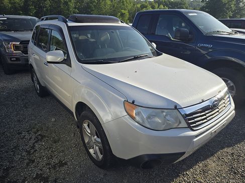 Used 2010 Subaru Forester 2.5X Premium w/ Popular Equipment Group 1A AWD/4WD image 4