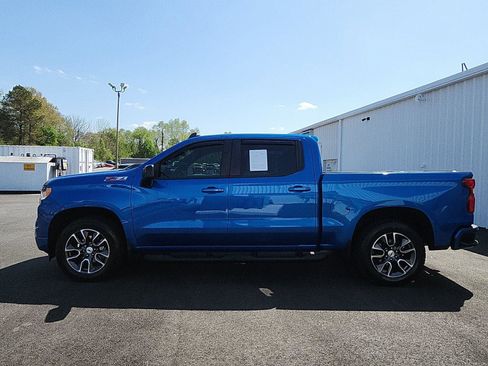 Used 2022 Chevrolet Silverado 1500 RST AWD/4WD image 2