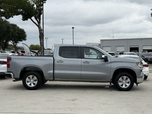 Used 2025 Chevrolet Silverado 1500 LT AWD/4WD image 3
