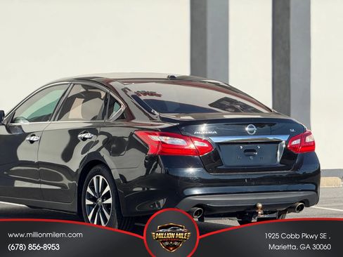 Used 2017 Nissan Altima 2.5 SL w/ 2.5 Technology Package FWD image 16