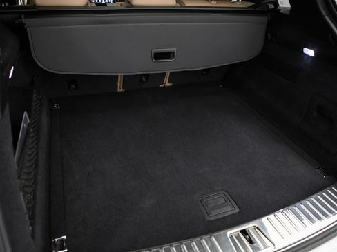 Certified 2023 Porsche Cayenne AWD/4WD image 35