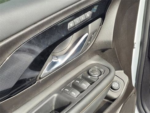 Used 2024 GMC Terrain AT4 image 22