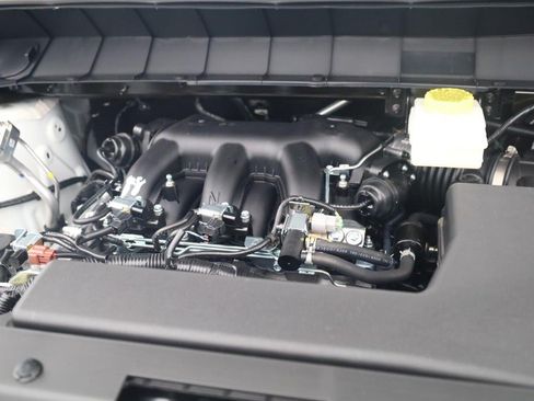New 2026 Nissan Pathfinder Platinum AWD/4WD image 32