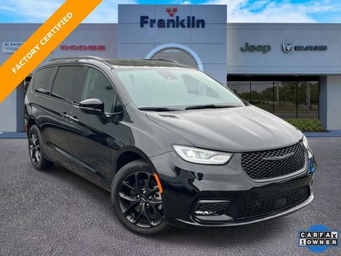 Used 2023 Chrysler Pacifica Limited w/ S Appearance Package AWD/4WD image 1