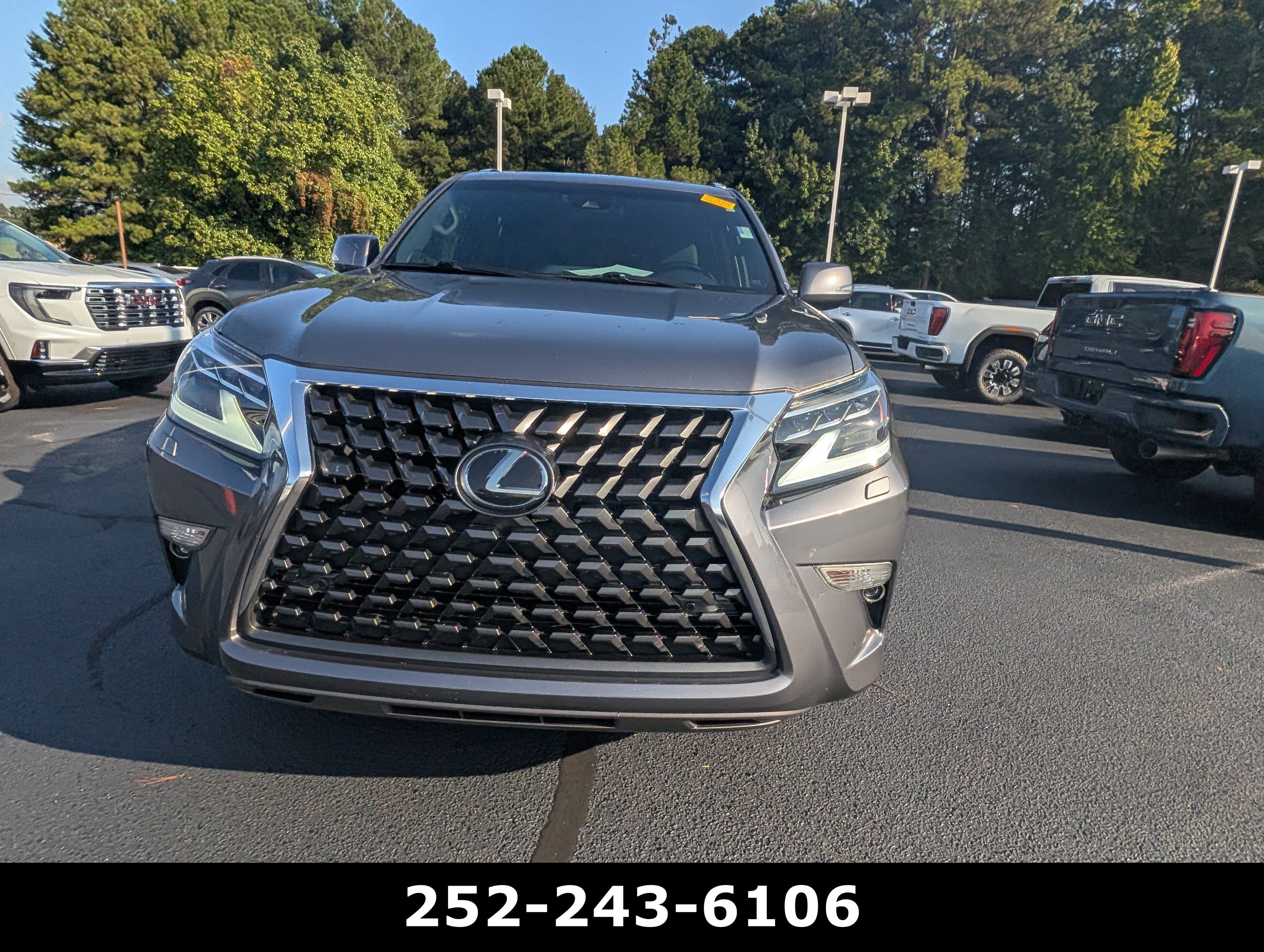 Used 2021 Lexus GX 460 Premium w/ Premium Package AWD/4WD image 2