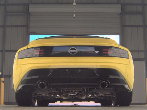 Used 2024 Nissan Z Performance w/ Floor Mat Package RWD image 7