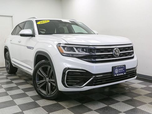 Certified 2022 Volkswagen Atlas Cross Sport SEL R-Line AWD/4WD image 3