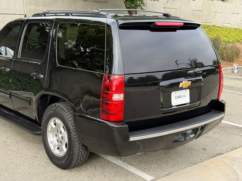 Used 2013 Chevrolet Tahoe LT RWD image 18