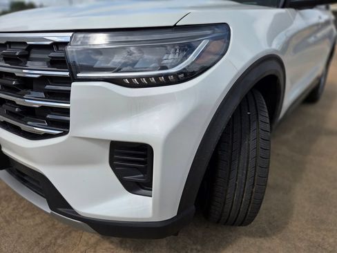 New 2026 Ford Explorer Active RWD image 32