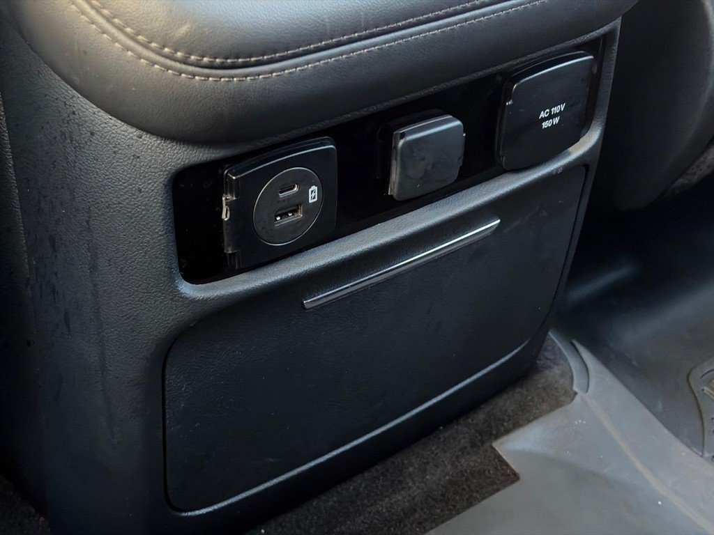 Used 2023 Lincoln Navigator Reserve AWD/4WD image 13