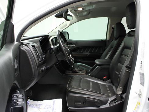 Used 2022 GMC Canyon Denali image 12