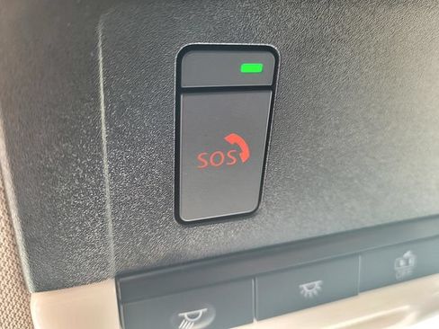 Certified 2023 Nissan Rogue SV FWD image 22