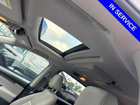 Used 2023 Honda Odyssey Touring image 10