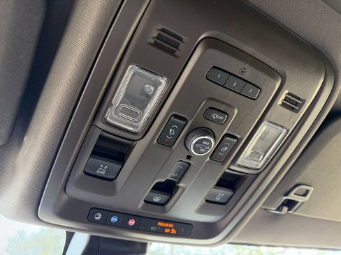 Used 2021 GMC Yukon XL Denali image 24