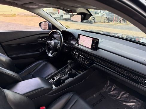 Used 2023 Honda Accord Touring image 12