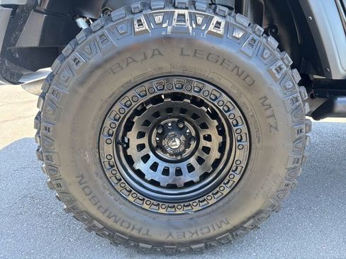 Certified 2025 Jeep Wrangler Unlimited Sport AWD/4WD image 10