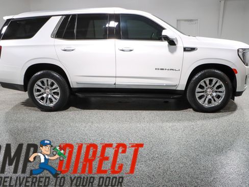 Used 2023 GMC Yukon Denali AWD/4WD image 6