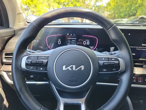 Used 2023 Kia Sportage EX FWD image 15