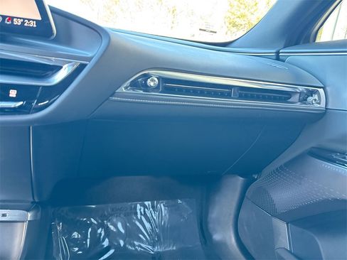 Used 2024 Cadillac Lyriq Tech image 34