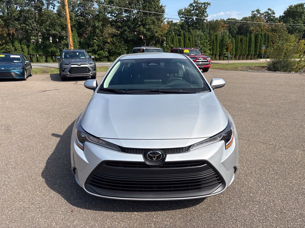 New 2027 Toyota Corolla LE FWD image 9