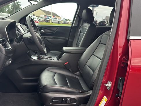 Used 2021 Chevrolet Equinox LT image 16