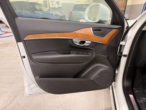 Used 2024 Volvo XC90 B6 Core w/ Protection Package Premier image 10