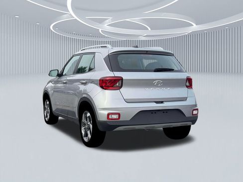 New 2026 Hyundai Venue SEL FWD image 5