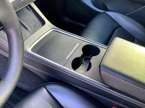 Used 2021 Tesla Model Y Performance image 16