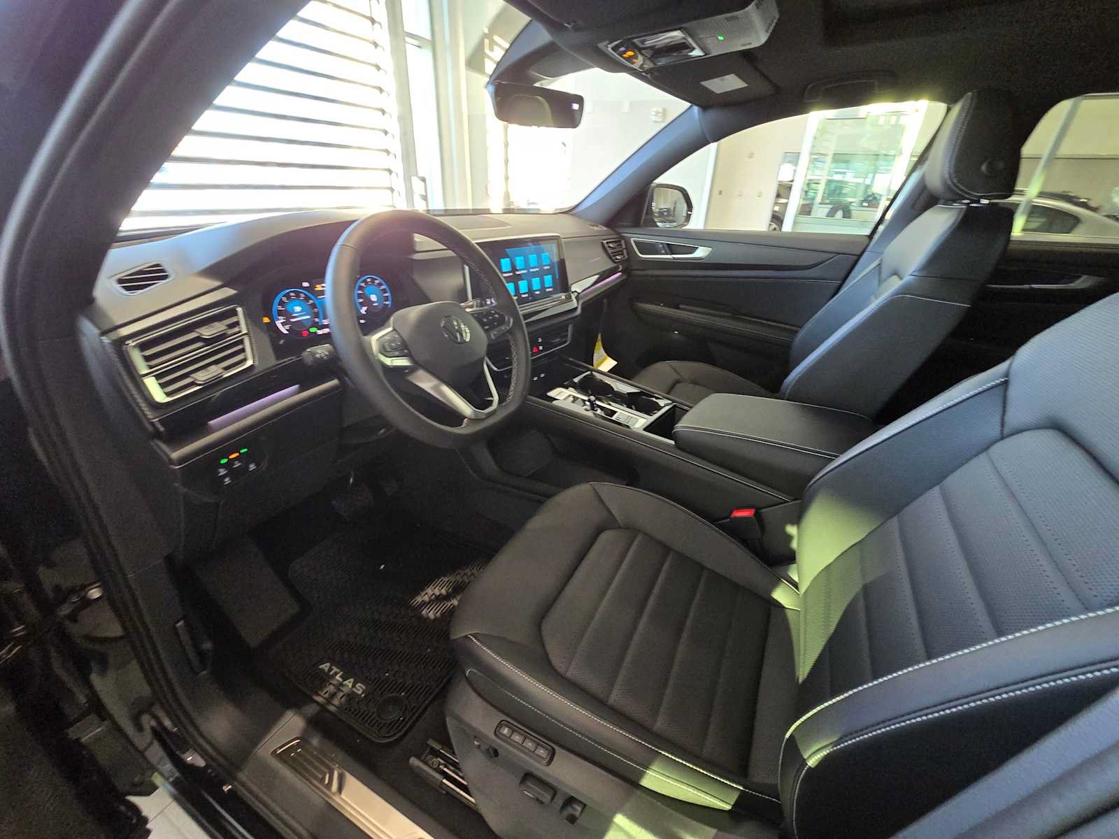 New 2025 Volkswagen Atlas Cross Sport SEL AWD/4WD image 23