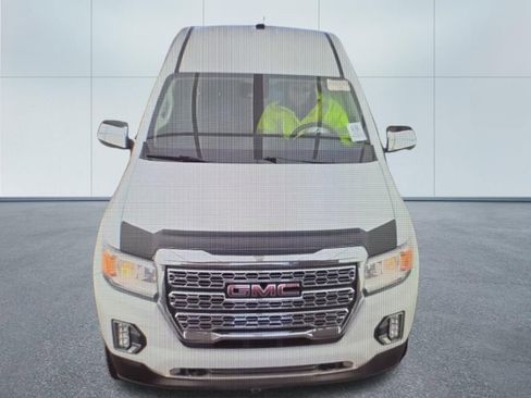 Used 2021 GMC Canyon Denali image 18