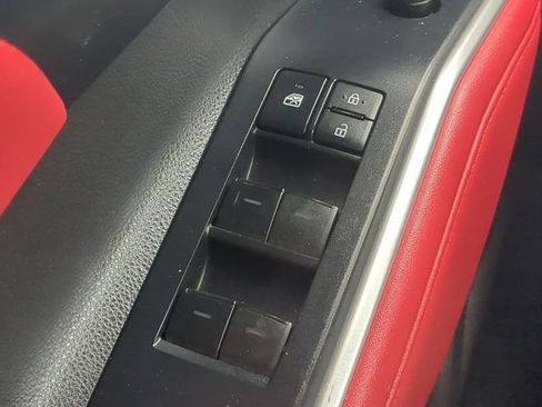 Used 2022 Toyota Highlander XSE image 24