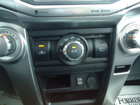 Used 2019 Toyota 4Runner SR5 AWD/4WD image 19
