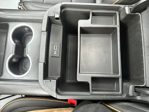 Used 2023 GMC Yukon AT4 image 19