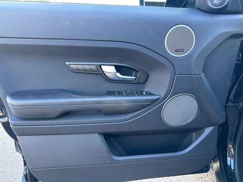 Used 2014 Land Rover Range Rover Evoque Pure Premium image 39