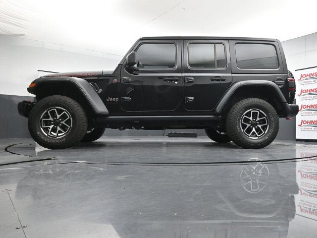 Used 2024 Jeep Wrangler Unlimited Rubicon AWD/4WD image 38