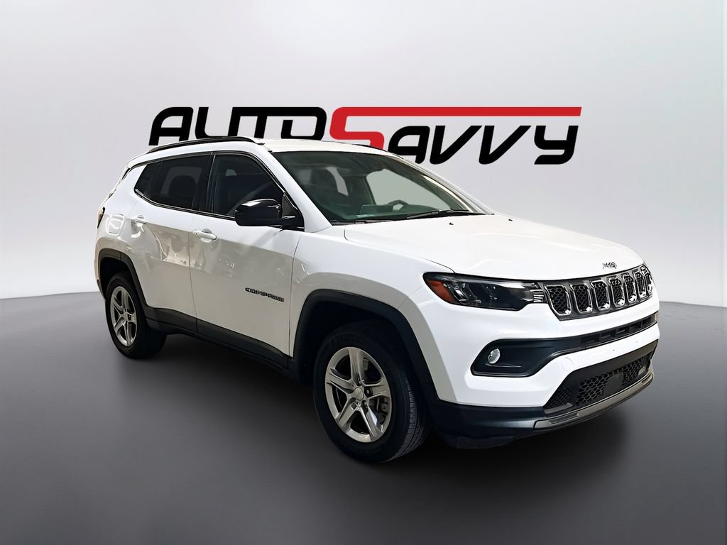 Used 2024 Jeep Compass Latitude w/ Altitude Special Edition AWD/4WD image 1
