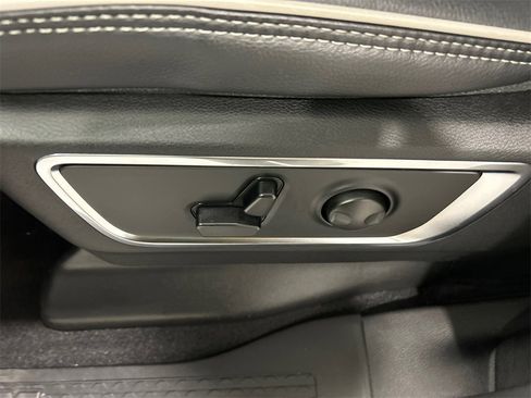 New 2026 RAM 1500 Laramie w/ Night Edition image 16